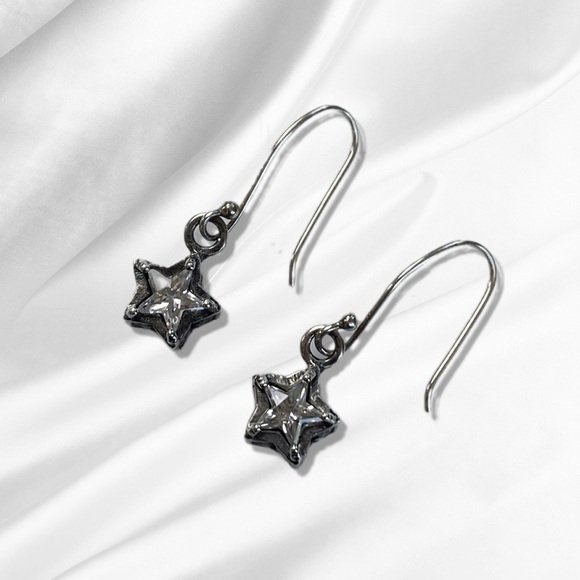 Silpada Sterling Silver Star Dangle Earrings
W1236 - Picture 2 of 8